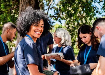 How to secure Care Assistant Jobs in the UK: Salaries and Opportunities for Foreigners and Locals