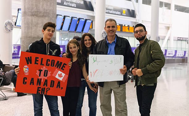 How to Manage Your Finances and Budgeting Tips for New Immigrants in Canada